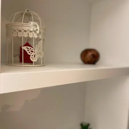 Ellie Apartment